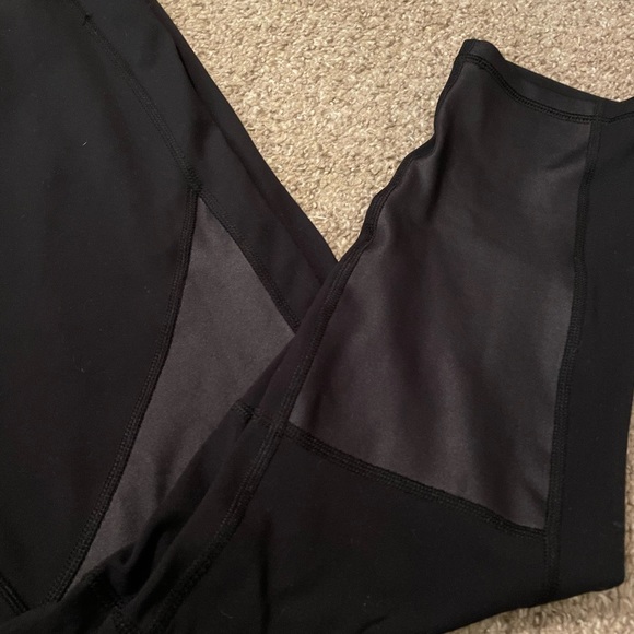Very soft and light black leggings- maternity - Picture 3 of 4